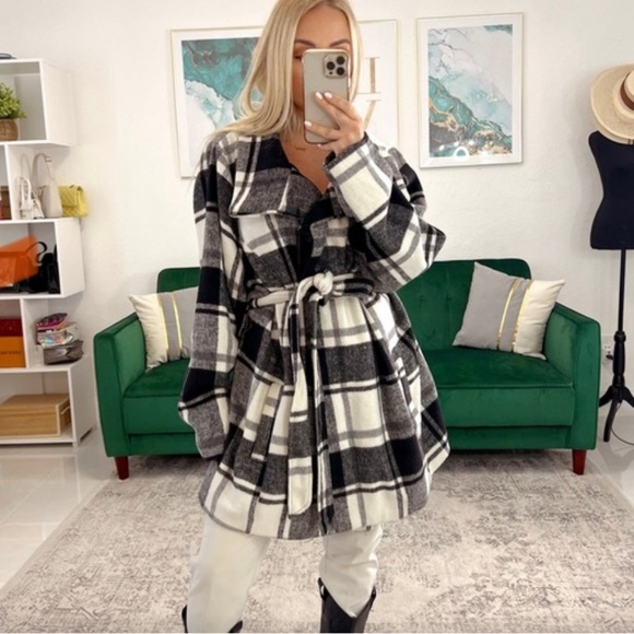 - AVA VIV Plaid Wool Blend Coat - Picture 1 of 3